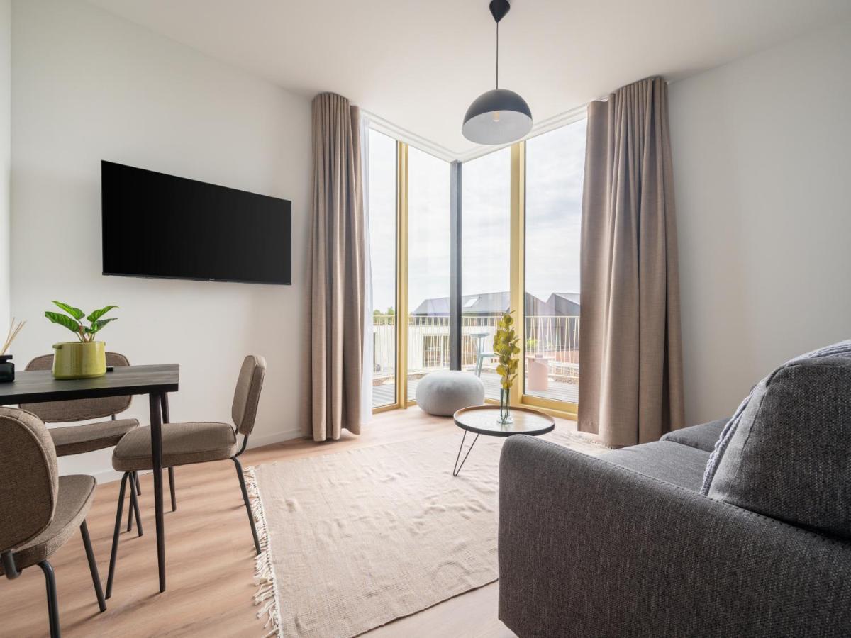 Limehome Eindhoven Gashouder Bagian luar foto