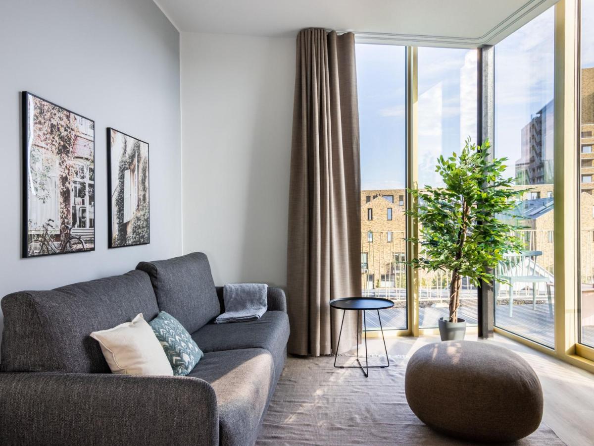 Limehome Eindhoven Gashouder Bagian luar foto