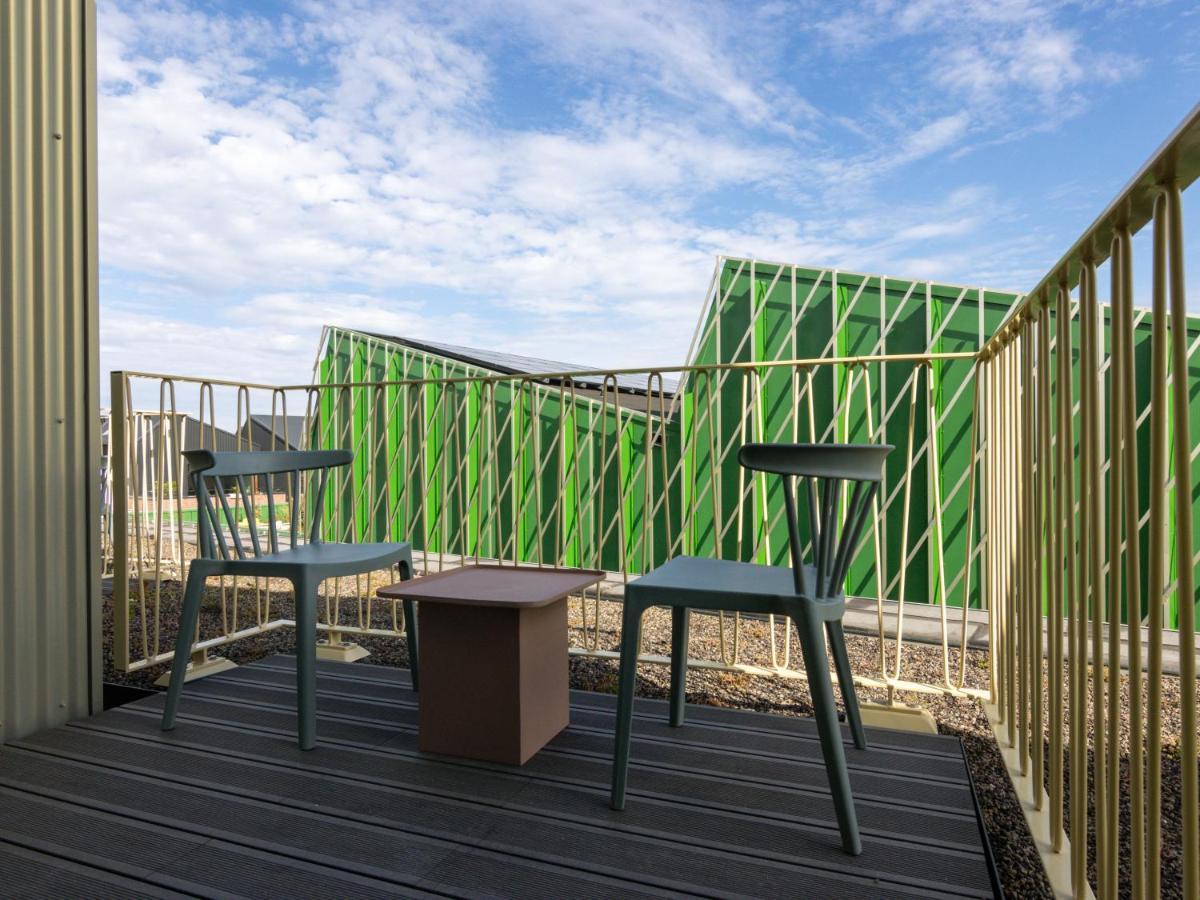 Limehome Eindhoven Gashouder Bagian luar foto