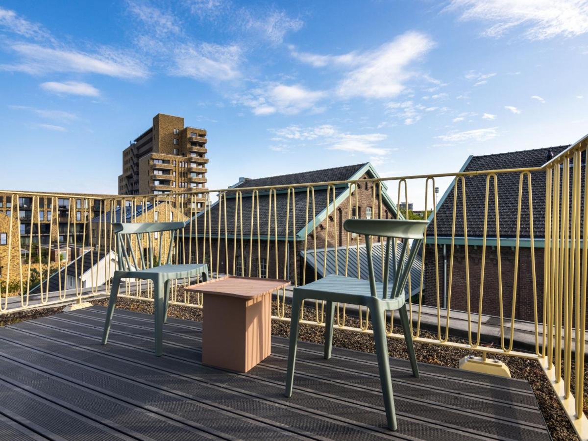 Limehome Eindhoven Gashouder Bagian luar foto